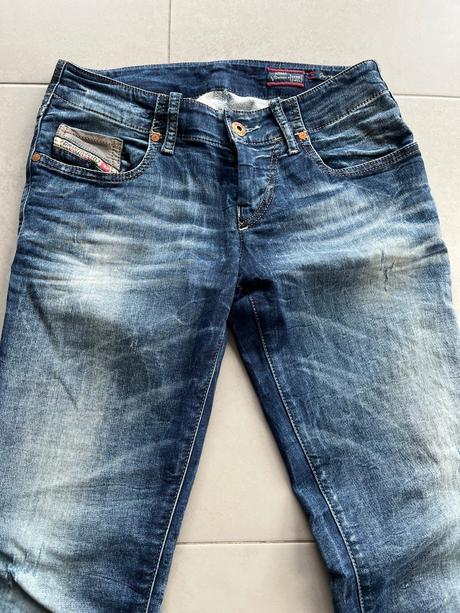 Džeginy diesel, diesel,26