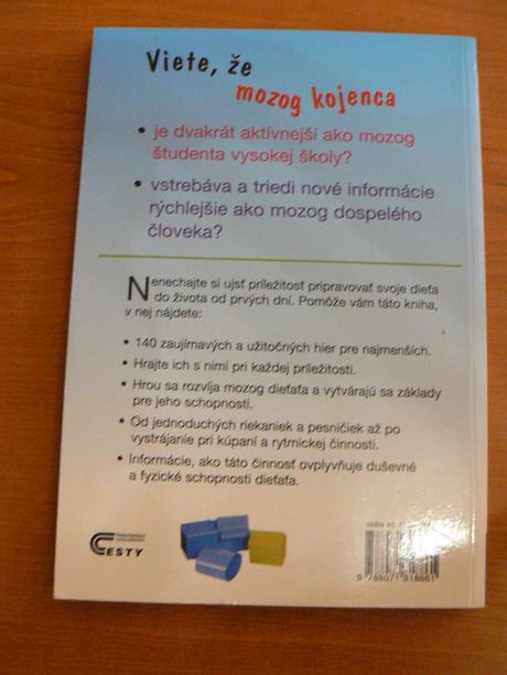 Kniha hrajme sa s najmenšími, 