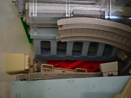 Rc dráha vláčik thomas a vláčiky tomica 85413,