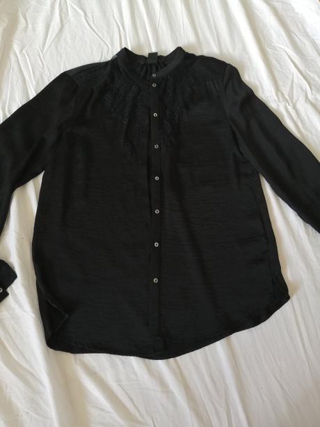Saténová blúzka s krajkou, h&m,34