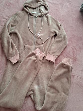 Flisovy overal 12e, xs