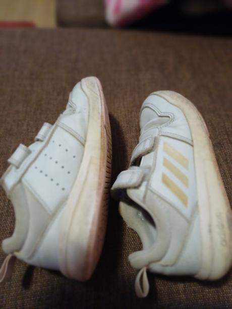 Adidas č 29 - darujem k nakupu, adidas,29