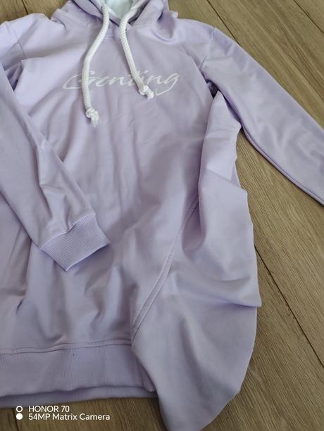 Krásne genting mikinošaty, 146