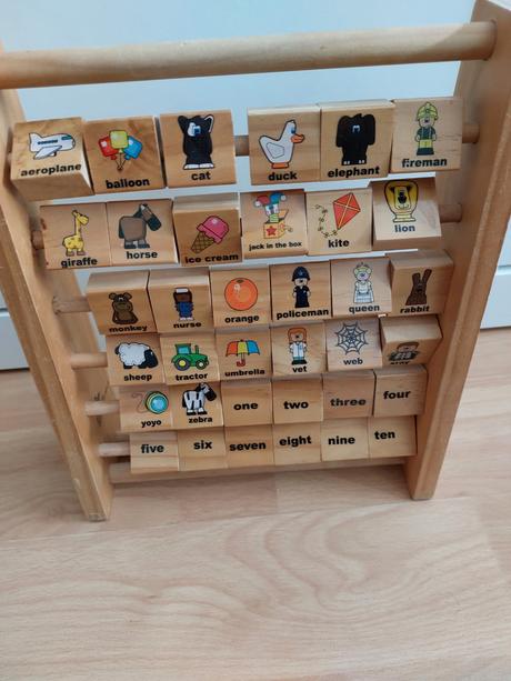 Drevená anglická abeceda, 