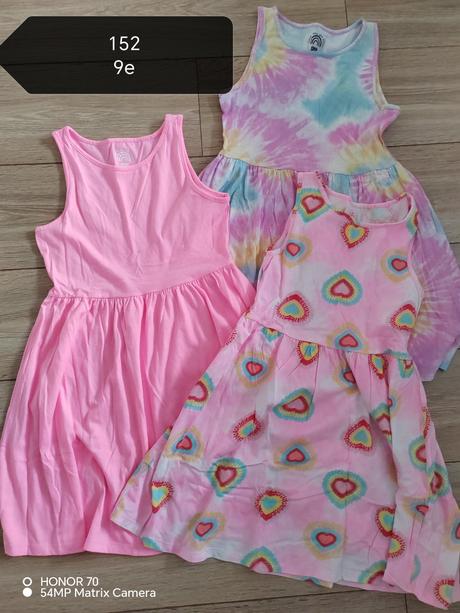 3x šaty, f&f,152