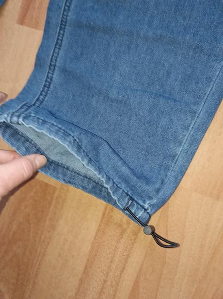 Pohodlné voľne rifle veľ.38, 38