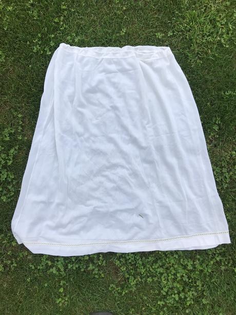 Biela spodnička, s