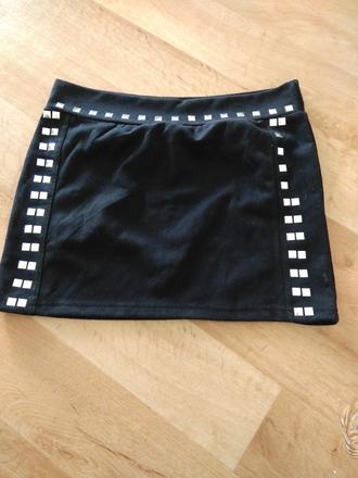 Vybíjaná sukňa, m