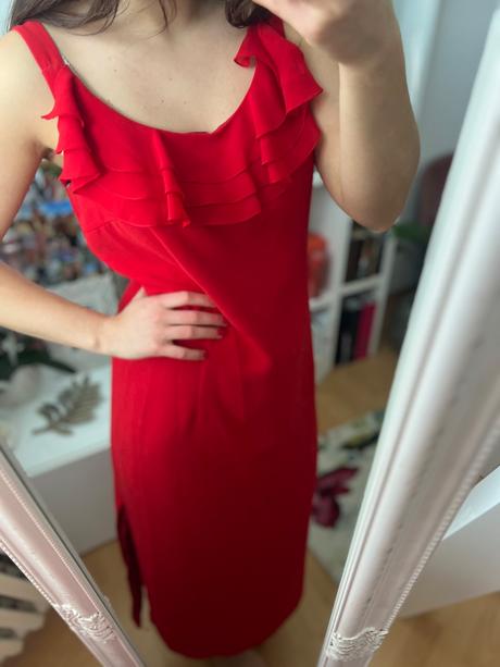 Dlhé slávnostné šaty, l