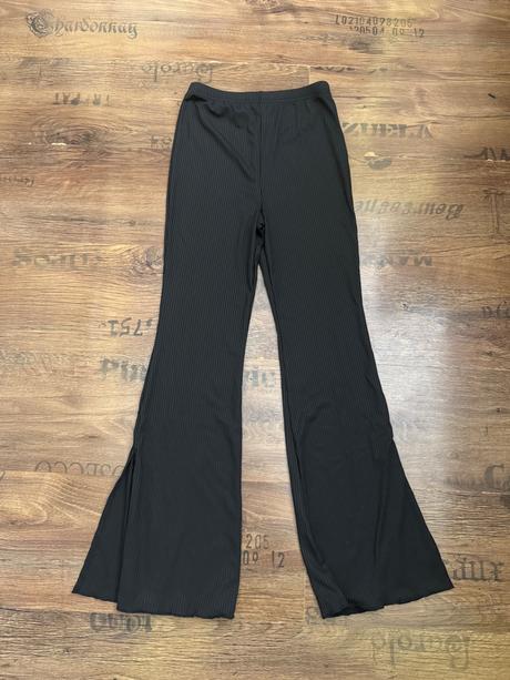 Čiernr zvonové nohavice shein 10-11r., 140