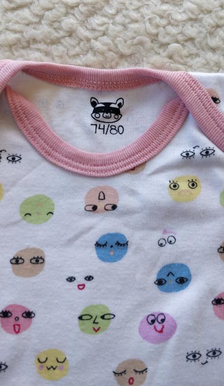 Body s kratkym rukavom, 74