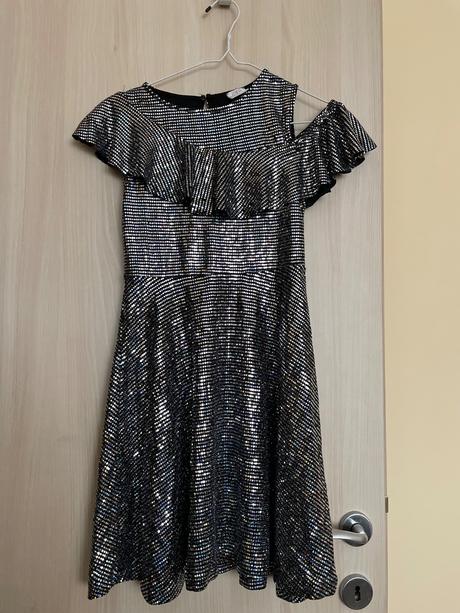 Ligotave saty, zara,152