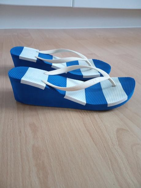 Žabky na platforme, 39