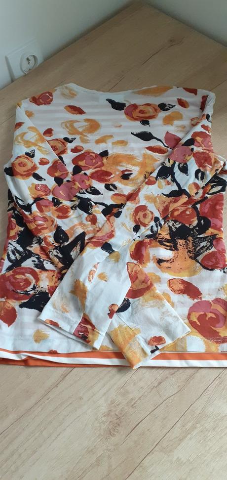 Top s kvetmi a pasikmi zn. comma, 38