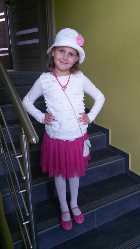 Krasny klobučik, 128