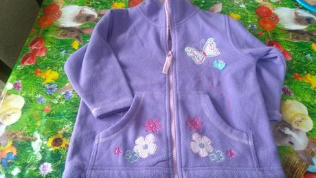 Levandulova mikinka, 98