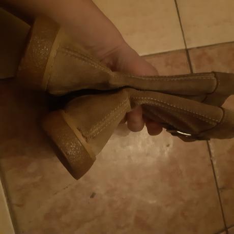 Dievčenské cizmicky, 25