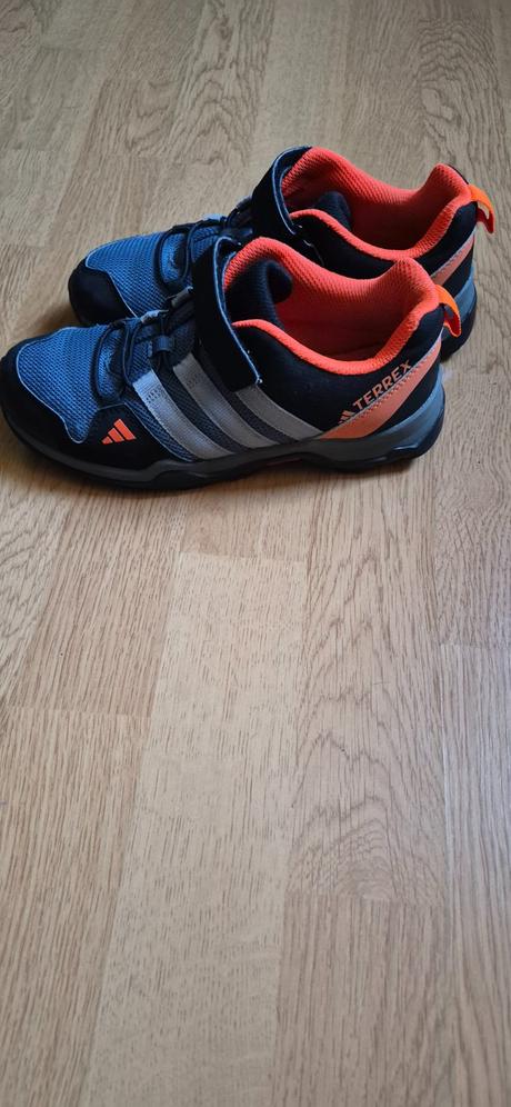 Trekove adidas, adidas,34