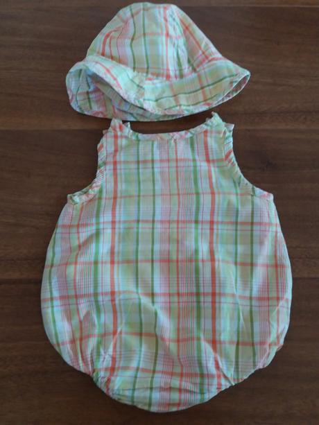 Dievcenske opalovacky s klobukom, gap,62