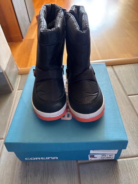 Snehule, deichmann,27