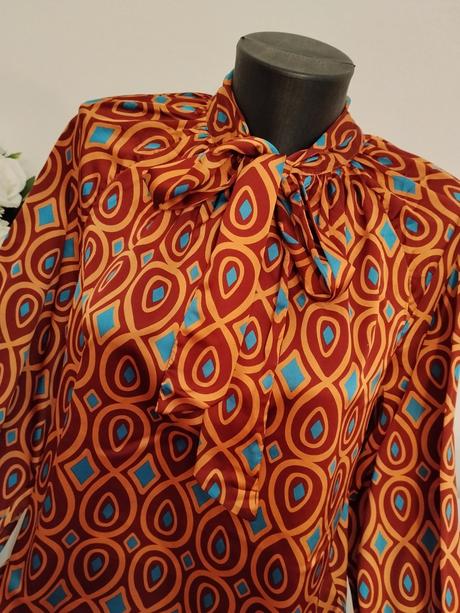 Saténová blúzka s mašľou - geometric style, 36
