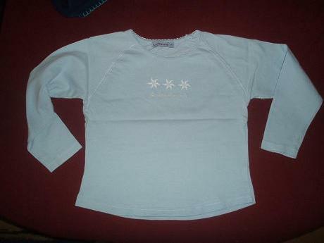 Svetlomodré tričko, 110