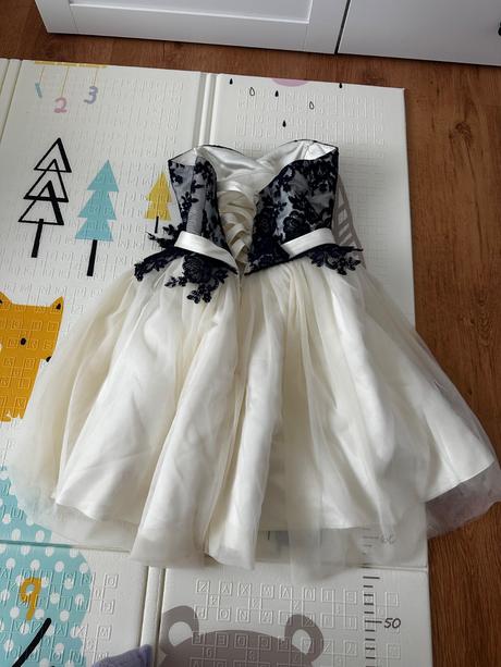 Spoločenské šaty, 34