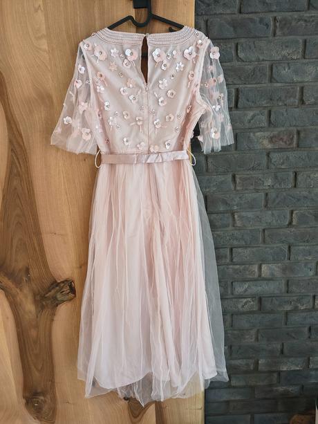 Spoločenské šaty, 38