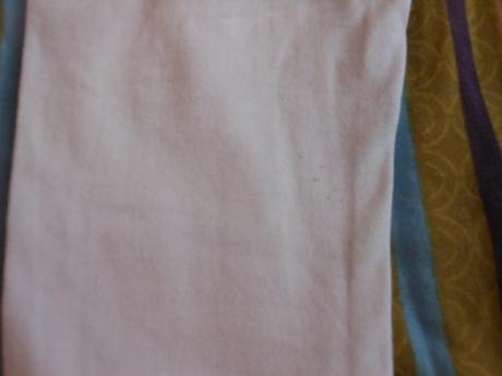 Nenosené krátke legíny, 116