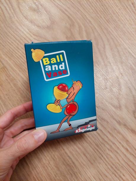 Magicka vaza s miznucou gulou, 10cm, 