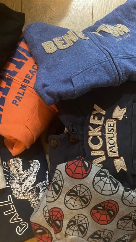 Balik detskych mikin, 104–116