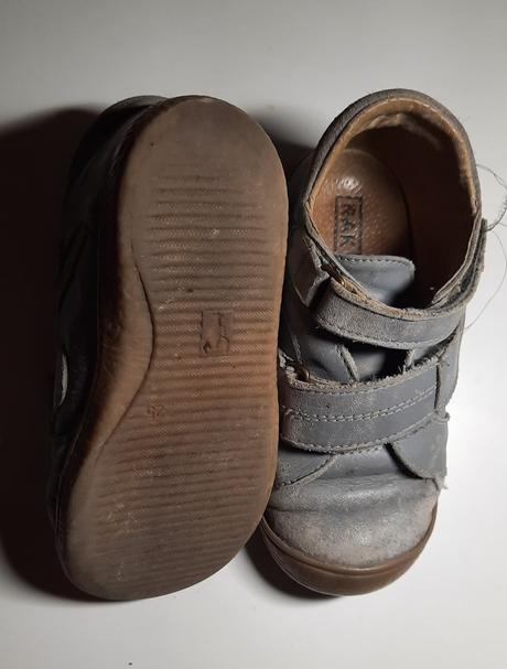 Rak topanky velkosti21,24,25,26,27,28 a papucky, rak,24