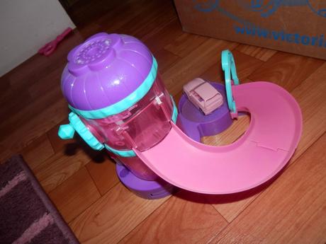 Garáž polly pocket,