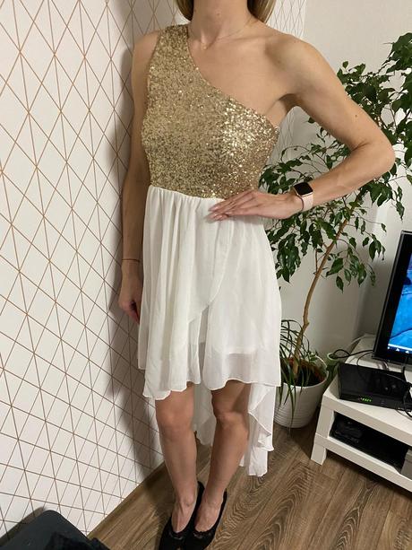 Spoločenské šaty, 38