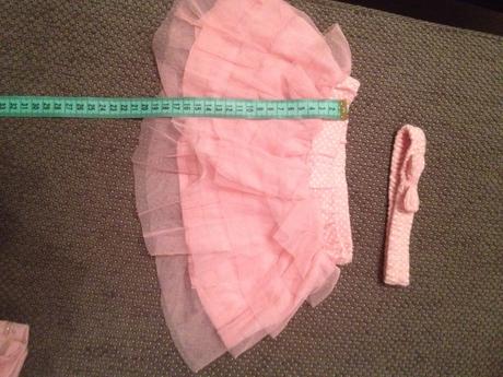 Suknicka s celenkou, 74