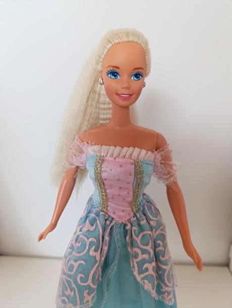 Barbie babika od mattel, 