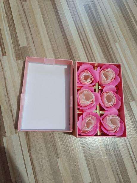 Mydlove ruže v darčekovom balení, 