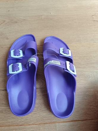 Fialove slapky 39, 39