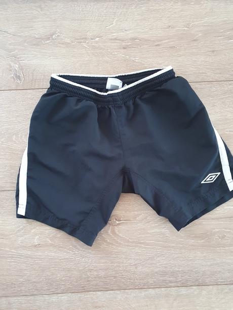 Šortky, umbro,152