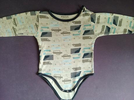 Body s dlhym rukavom, 74