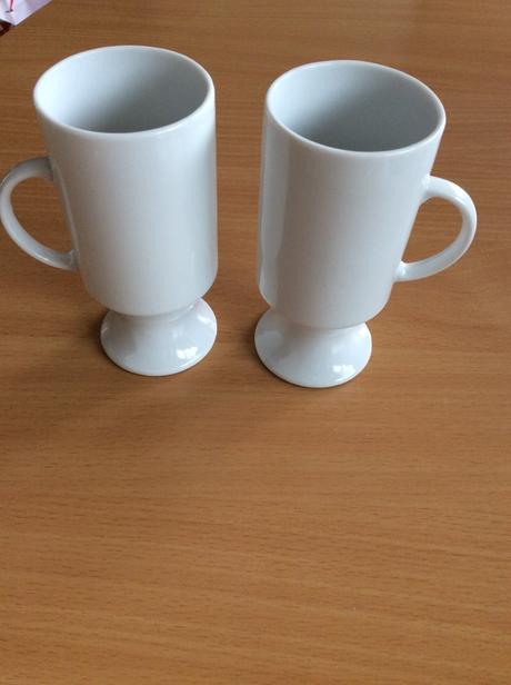 Porcelánové šálky / 2 ks,