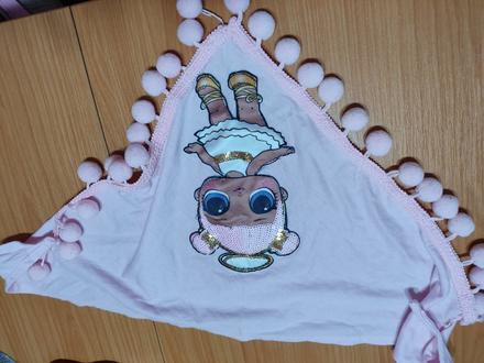 Šatka okolo krku lol, 122