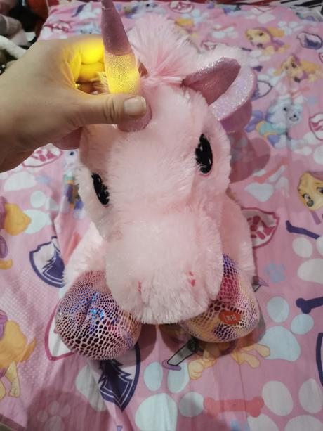 Svietiaci jednorožec,