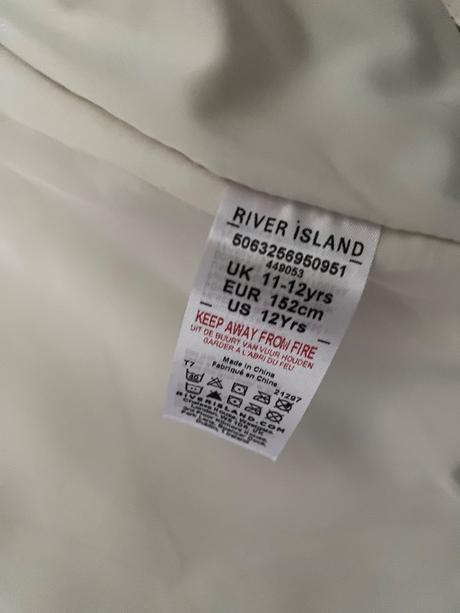 Vesta, river island,152