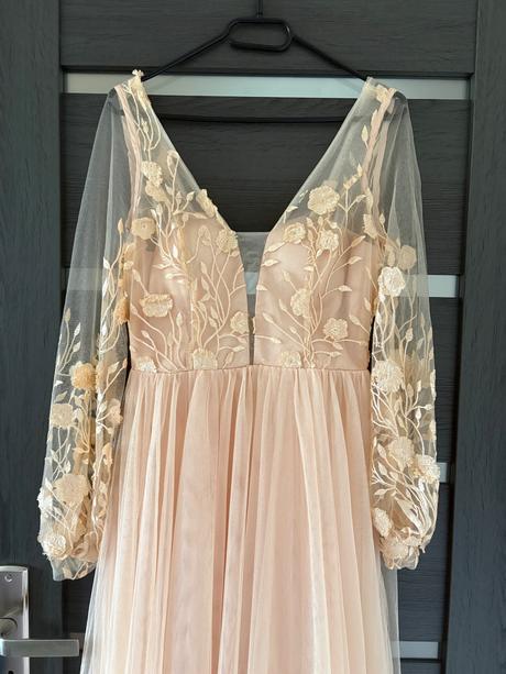 Spoločenské šaty, m