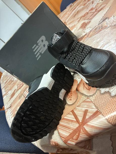 Chalpčenské tenisky, new balance,28