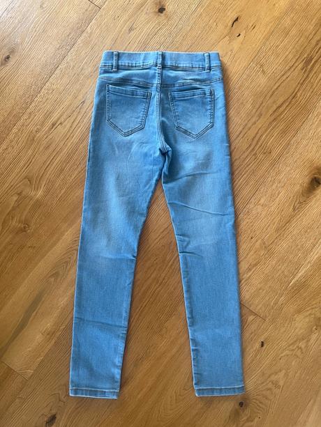 Skiny rifle, takko,146