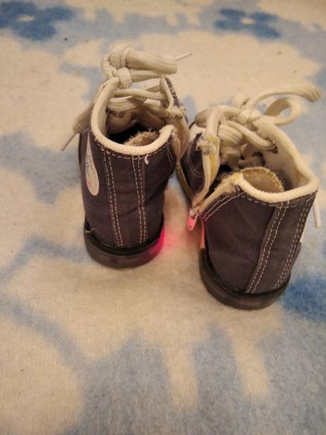 Tenisky veľ. 22, 22