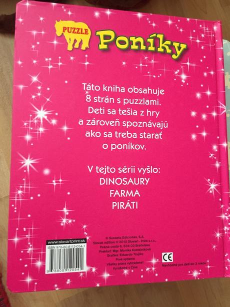 Puzzle kniha poníky,