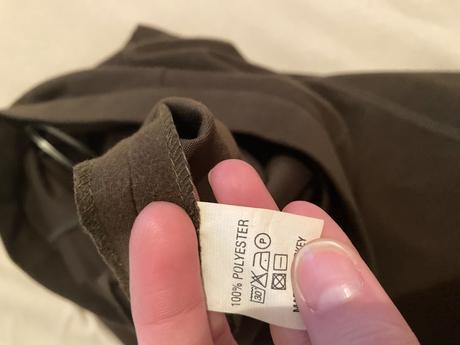 Dlha hrubá sukna, 38